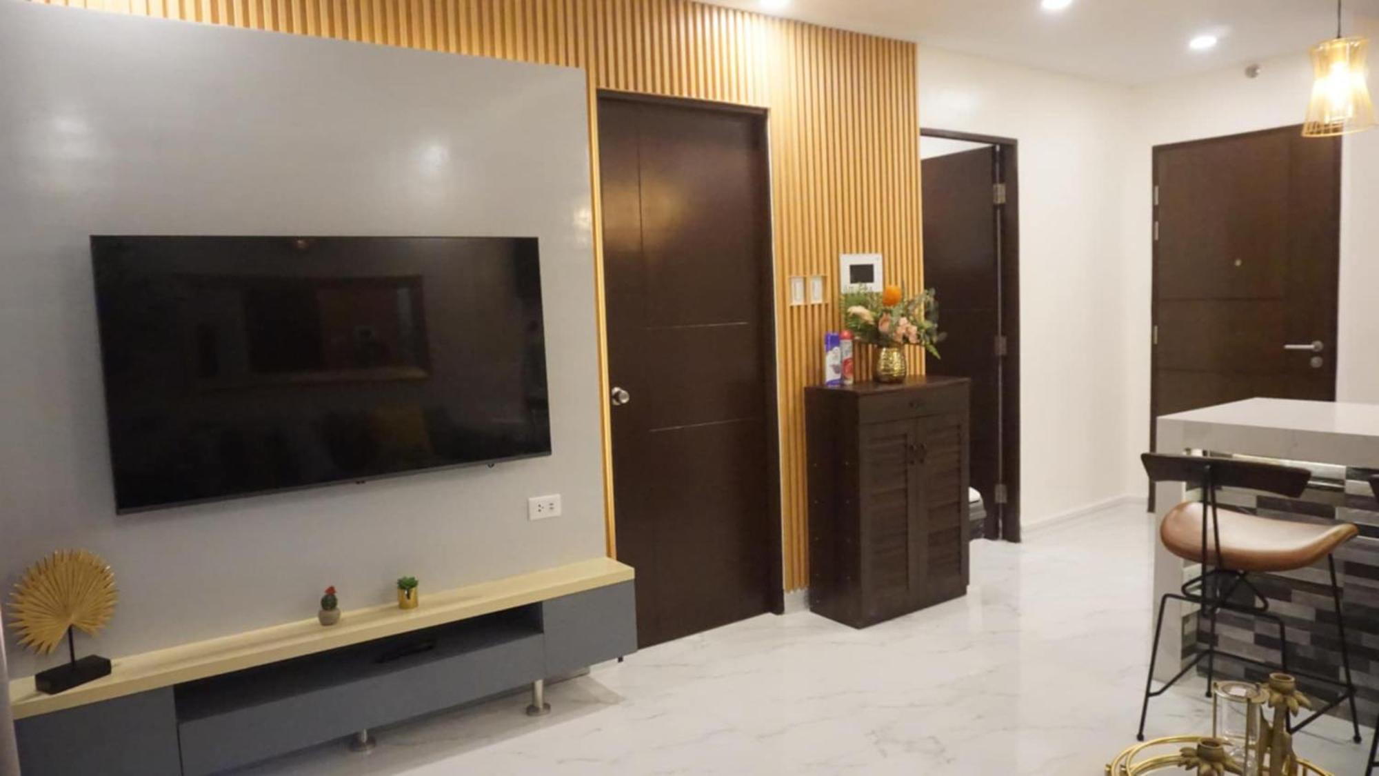 One Madison Tower 3 Deluxe Condo: Megaworld Boulevard Retreat Iloilo City Exterior photo